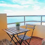 Piso Amplio Frente Al Mar En Pleno Paseo Maritimo. 카디스